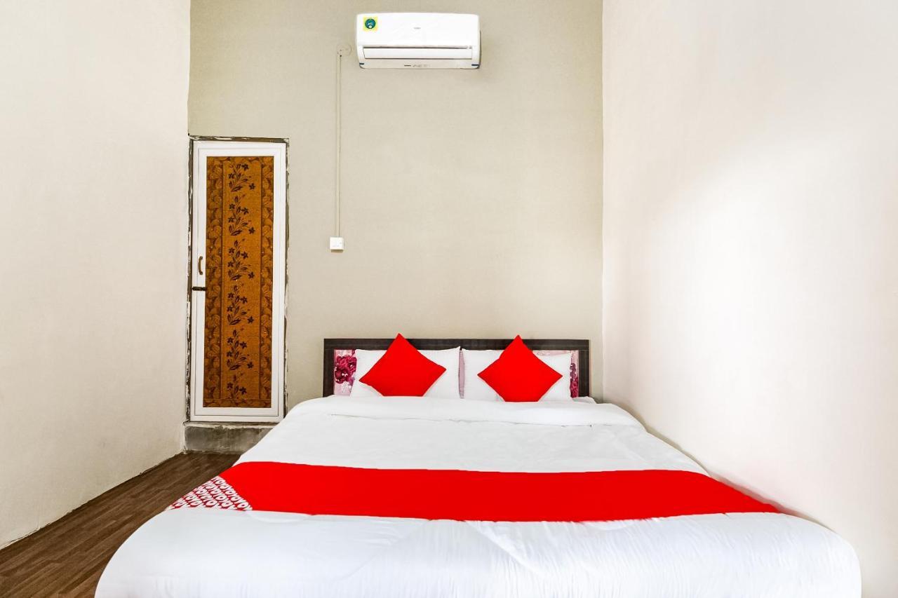 Oyo 69647 Yash Lodge Jabalpur Exterior photo